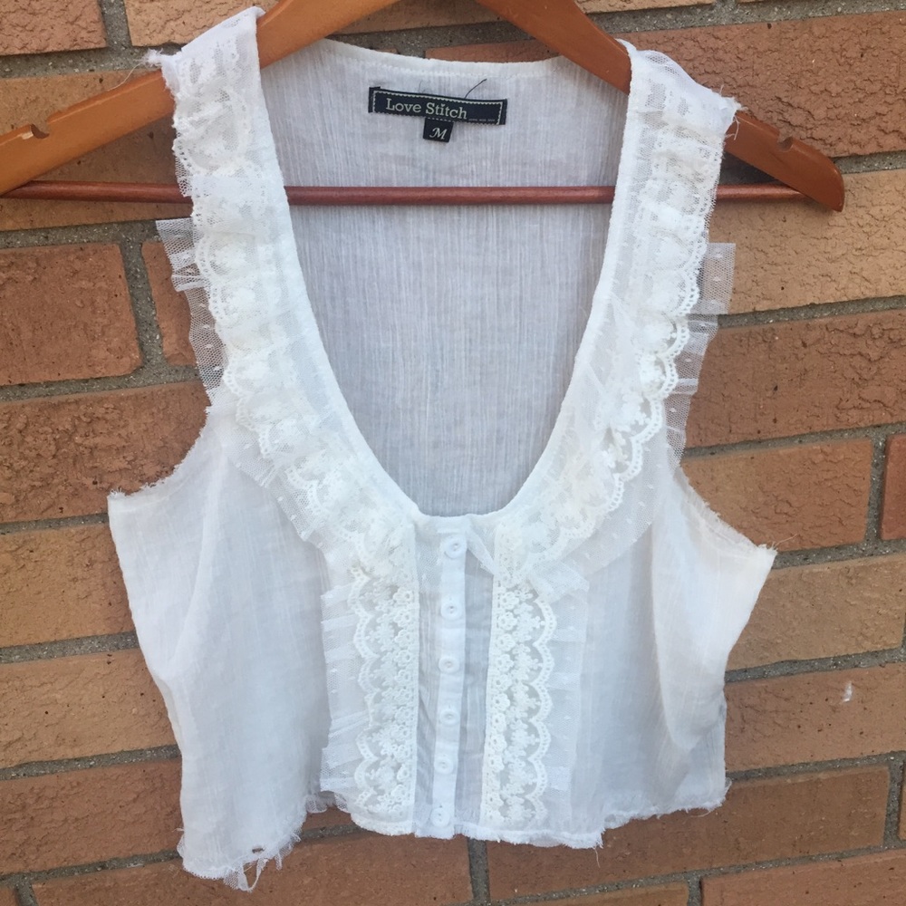 LACE TOP